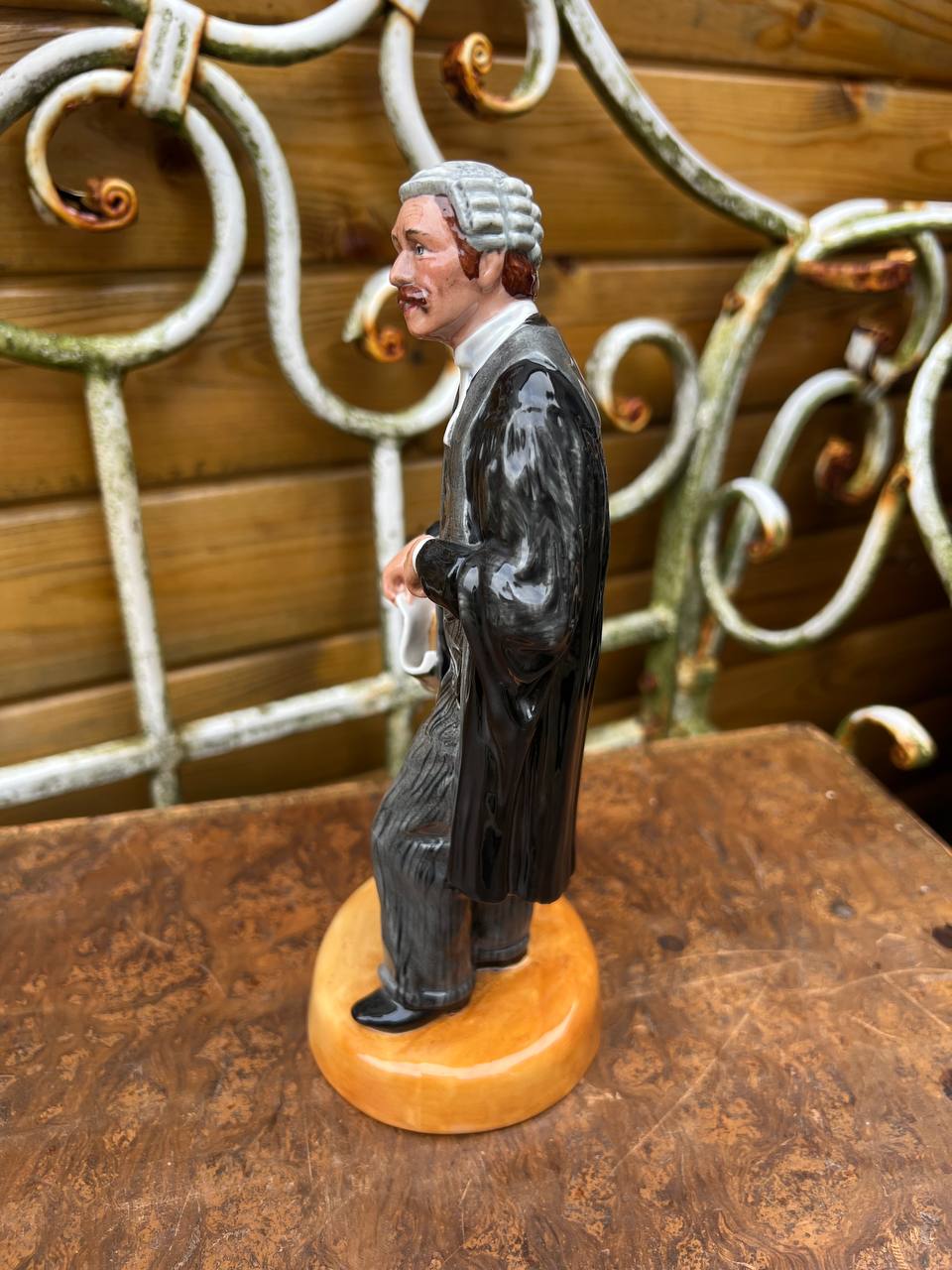 Royal Doulton Character Figurine Lawyer HN3041 4