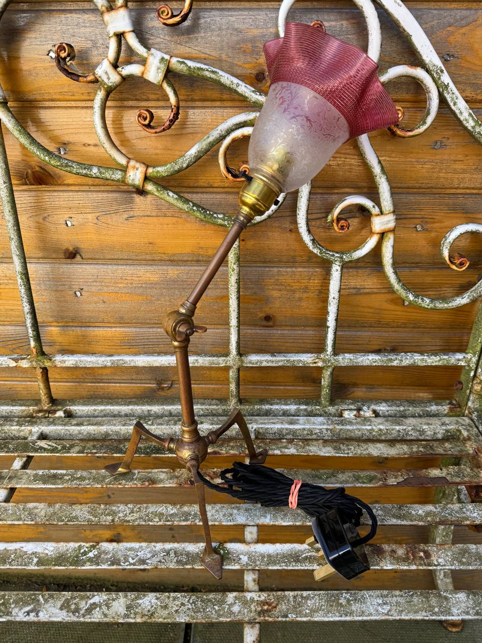 1010325 Antique Articulated Brass Pullmans Table Lamp 7